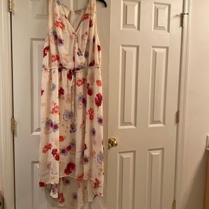 Lucky Brand Beautiful dress with flowers. High low